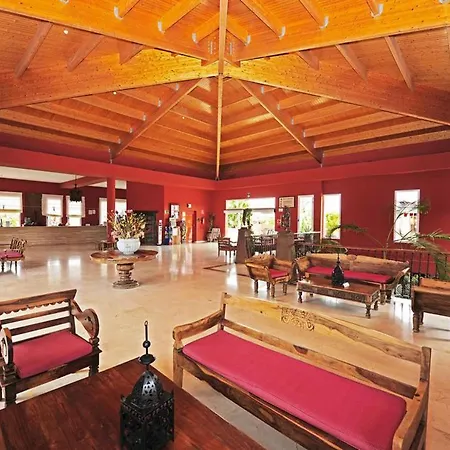 Family With Pool View - Oasis Papagayo Sport
